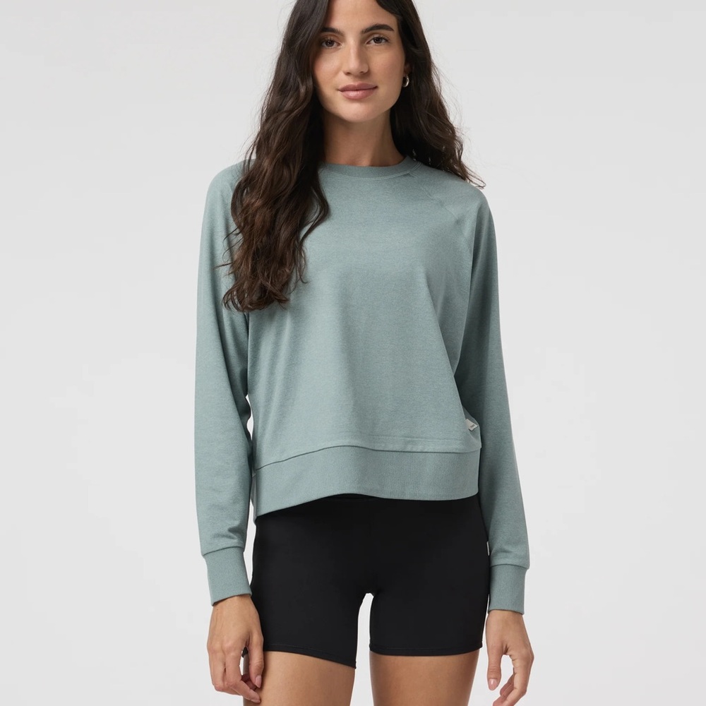 Vuori‎ | Long Sleeve Halo Crew Blue Green Size S